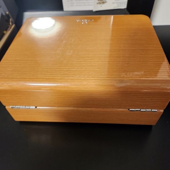 Authentic Omega Seamaster 300m watch box - Picture 4 of 8